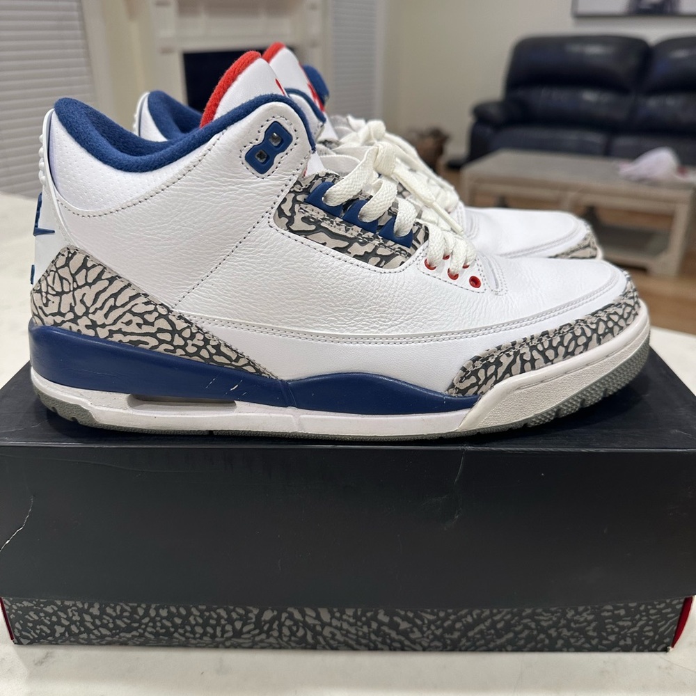 Air Jordan Retro 3 “True Blue”